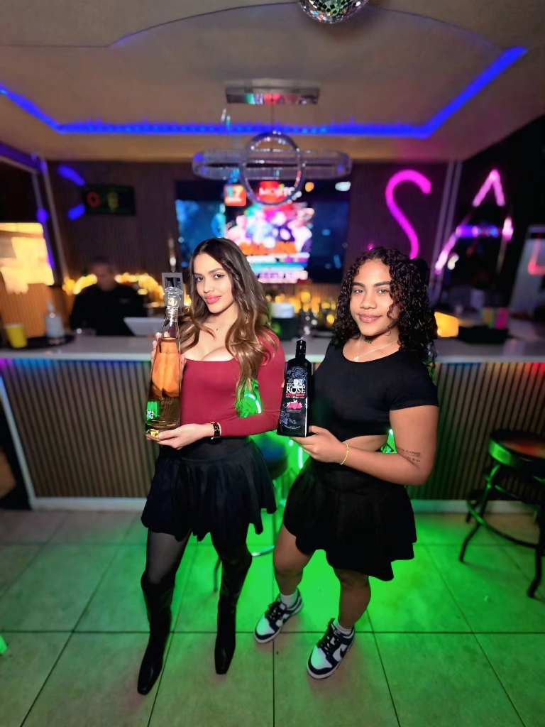 Mojitos HTX Bar and Hosts